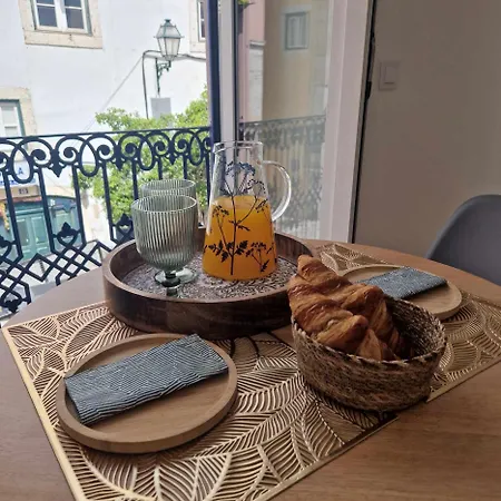 Inloveapartments - Luxury In Alfama Apartmán