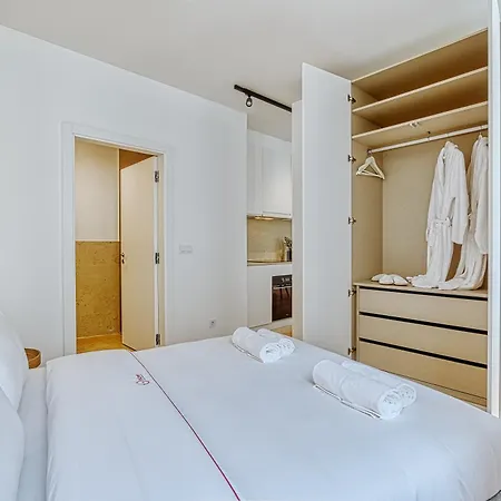 Апартаменты Inloveapartments - Luxury In Alfama